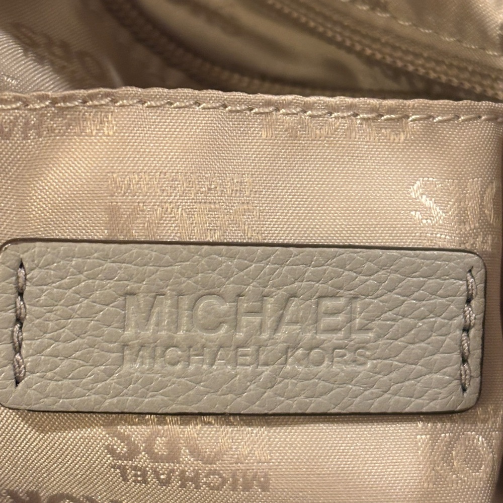 Michael Kors Fulton Hobo Bag - Picture 12 of 13